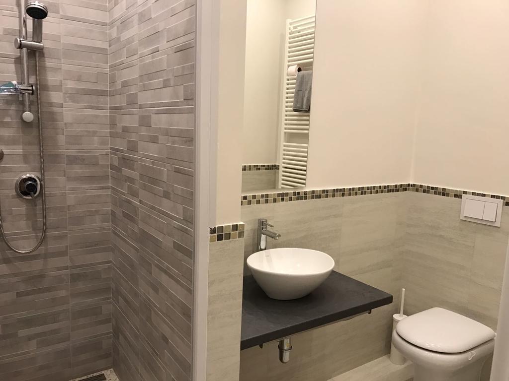 Dimora Spina In Centro Hotel Campobasso Ngoại thất bức ảnh